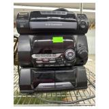 5cd changer w/ speakers -untested