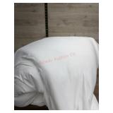 Down alternative comforter unknown size