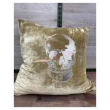 1 throw pillow