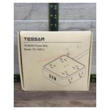 Tessan flat plug power strip
