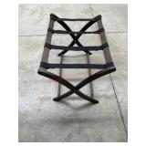 Travel luggage rack