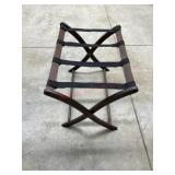Travel luggage rack