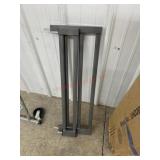 Metal gate pieces