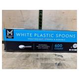 600 White Plastic Spoons
