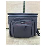 Igloo lunch cooler