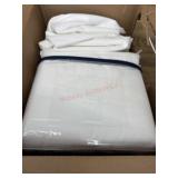 White Sheet Set in Open Box