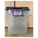 Plastic Storage Container with Weatherproof Lid