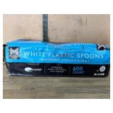 600 Disposable White Plastic Spoons