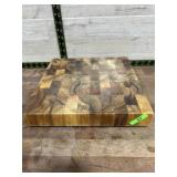 Wood cutting board