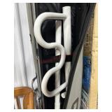 Portable curve grab bar in case
