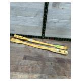 2 Back scratchers