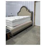 King size bassett furniture bed frame- mattress