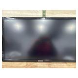 Samsung 28" 4k led- scratched casing- no cables