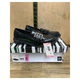 Women's Black Loafers, Size 6