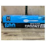 600 White Plastic Spoons
