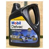 Mobil Delvac 1300 Super SAE 15W-40 Motor Oil