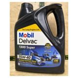 Mobil Delvac 1300 Super SAE 15W-40 Engine Oil