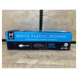 600 White Plastic Spoons