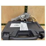 Smith & Wesson Model 66-2 ï¿½ .357 Mag. Revolver