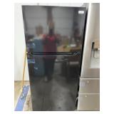 Kenmore 60647 18.1 Cu. Ft. Top-Freezer Refrigerato