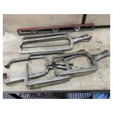 5 Vise-Grip Clamps and Stanley Level