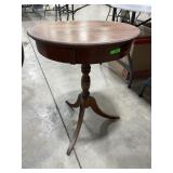 Round Wooden Pedestal Side Table with Tripod Base