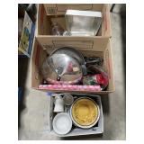 Kitchenware Bowls Plates Cookware Lot
