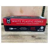 White Heavyweight Plastic Forks, 600 Count