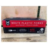 600 Heavyweight White Plastic Forks