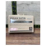 Night Vegan Satin Hydrating Beauty Pillowcase Q
