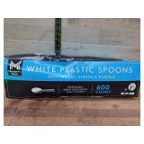 White Plastic Spoons 600 Count Disposable