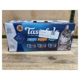 Blue Tastefuls Cat Food 32-Count Variety Pack