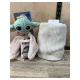 Grogu Plush Toy and Knit Blanket Set