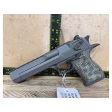 Magnum Research DE44CA .44 Magnum Pistol
