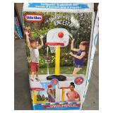 Little Tikes TotSports Basketball Set