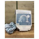 Minnidip Linen Stripe Garland Arch Sprinkler