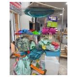 Toys & Pool Floats, Damaged Or Mismatched