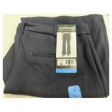 Express Straight Leg Pull On Pants Size L