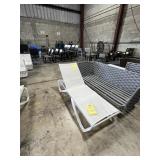 WAVE - MESH CHAISE LOUNGE - SILVER / WHITE