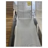 WAVE - MESH CHAISE LOUNGE - GRAY / WHITE