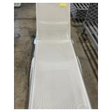 WAVE - MESH CHAISE LOUNGE - GRAY / WHITE