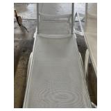 WAVE - MESH CHAISE LOUNGE - GRAY / WHITE