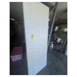 TRI-FOLD WHITE WOOD DIVIDER