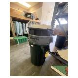 GARBAGE CANS - 32 GALLON (LIDS ON LOFT)