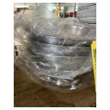 MEDIUM STAINLESS STEEL BOWLS - 13