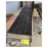 PROPANE / CHARCOAL GRILL - 66