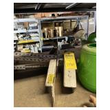 ADJUSTABLE LADDER JACKS