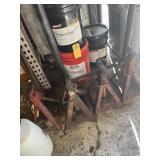 LOT 3 BUCKETS HYDRAULIC OIL / FLUID