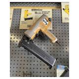 BOSTITCH M111812-CNCT PNEUMATIC CONCRETE NAILER