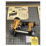 BOSTITCH PNEUMATIC HARDWOOD FLOORING STAPLER